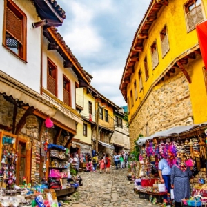 1 ARALIK PAZAR BURSA CUMALIKIZIK  TOPHANE ULUCAMİ TURU